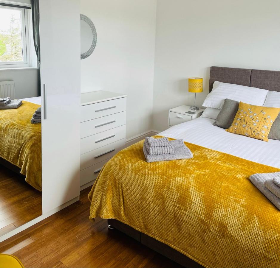 Sunny Corner, Padstow. Spacious 3 Bedrooms, 2.5 Bathrooms, Parking, Garden. Bagian luar foto